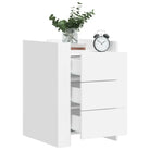 Nachtkastje met bewerkt hout voor een tijdloze interieur look - Nachtkastjes