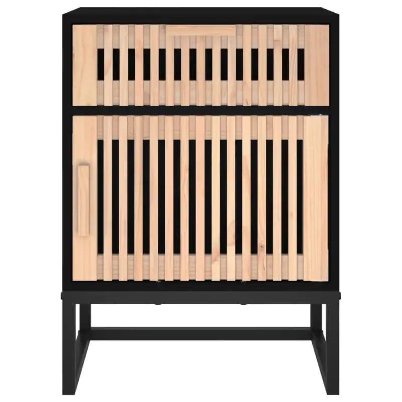 Nachtkastje met metalen poten en bewerkt hout in Scandinavisch design - Nachtkastjes