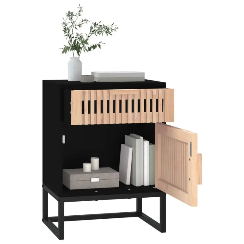 Nachtkastje met metalen poten en bewerkt hout in Scandinavisch design - Nachtkastjes