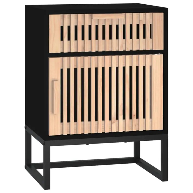 Nachtkastje met metalen poten en bewerkt hout in Scandinavisch design - Nachtkastjes
