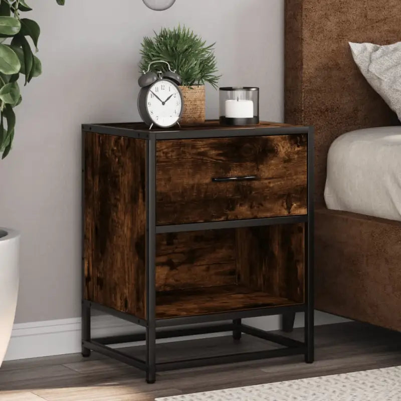 Nachtkastje met stevig tafelblad en bewerkt hout voor tijdloze charme - Nachtkastjes