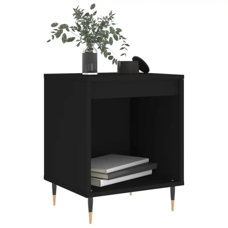 Nachtkastjes met bewerkt hout en metalen poten in een strak design - Nachtkastjes