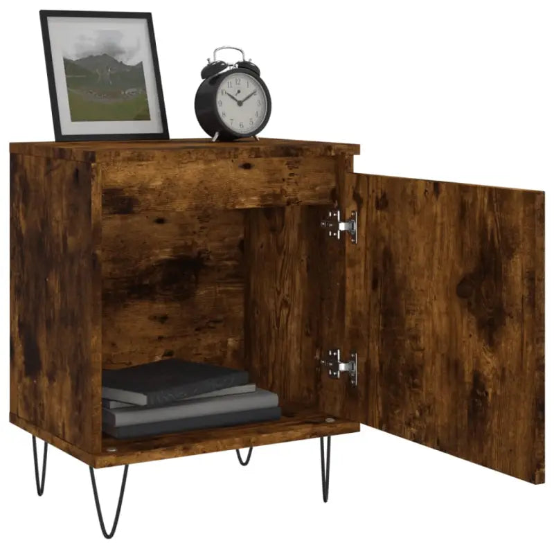 Nachtkastjes van bewerkt hout met elegant ontwerp en duurzame afwerking - Nachtkastjes