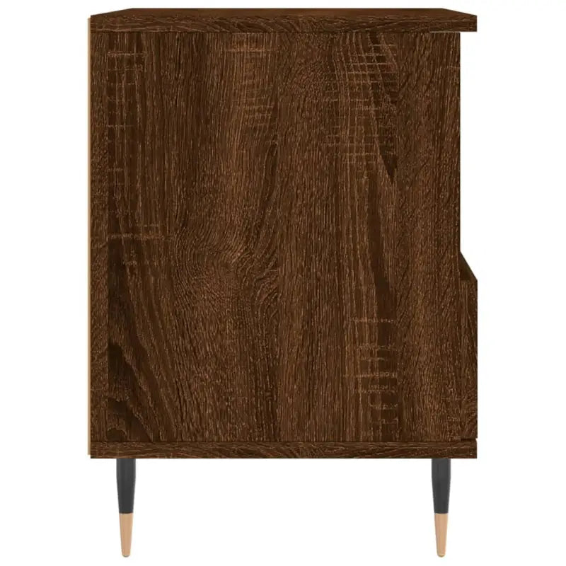 Nachtkastjes van bewerkt hout met metalen poten voor een elegante uitstraling - Nachtkastjes
