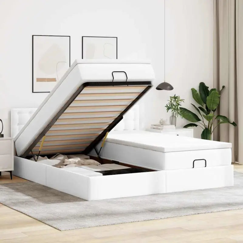 Ottomaans bed met wit materiaal en ruime opbergruimte - Bedden & bedframes