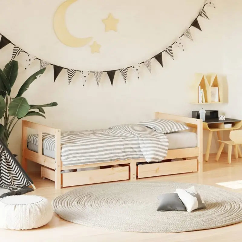 Peuter- en kinderbedden van massief grenenhout met tijdloos design - Peuter- & kinderbedden