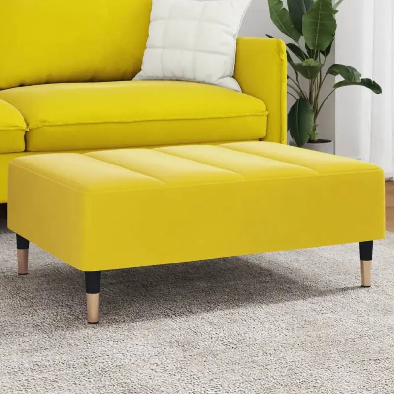 Poefs Comfortabele Fluwelen Voetenbank voor een Modern Interieur - Geel / 1 - Poefs