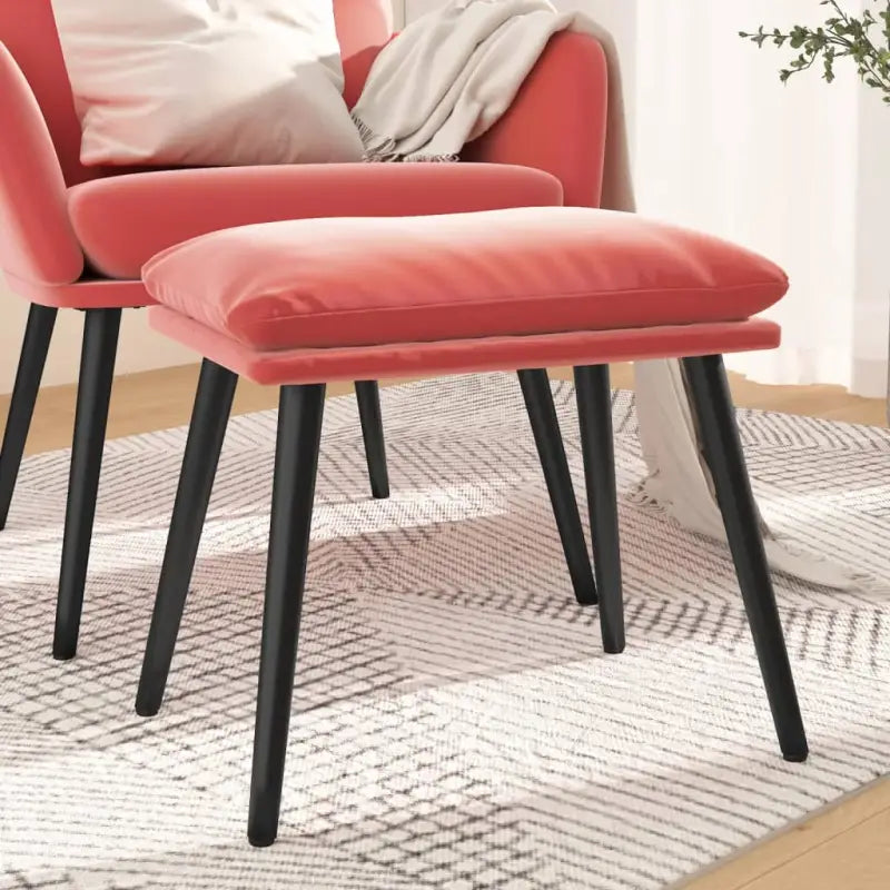 Poefs met metalen poten voor een modern en comfortabel interieur - Poefs
