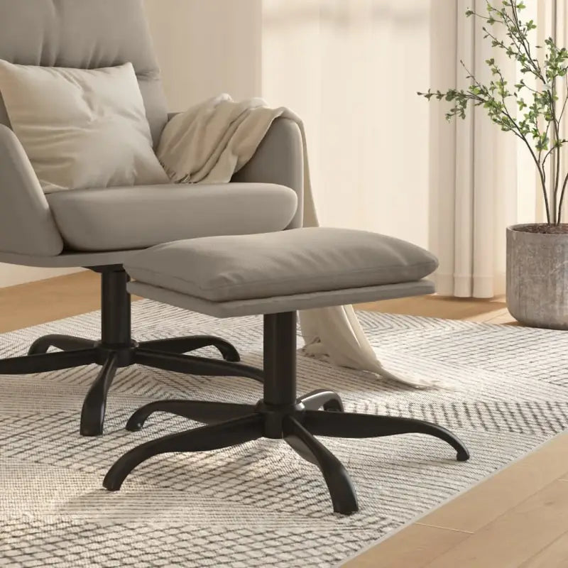Poefs met metalen poten voor een modern en luxe interieur - Lichtgrijs / 1 - Poefs
