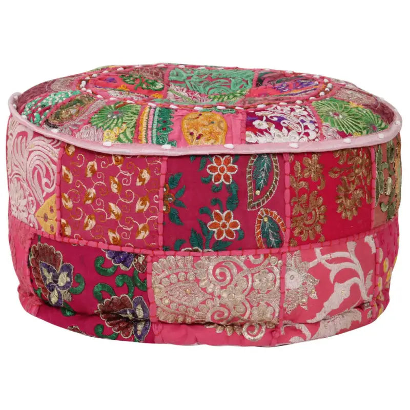 Poefs met Patchwork Ontwerp en Prachtige Borduursels in Vintage Stijl - Poefs
