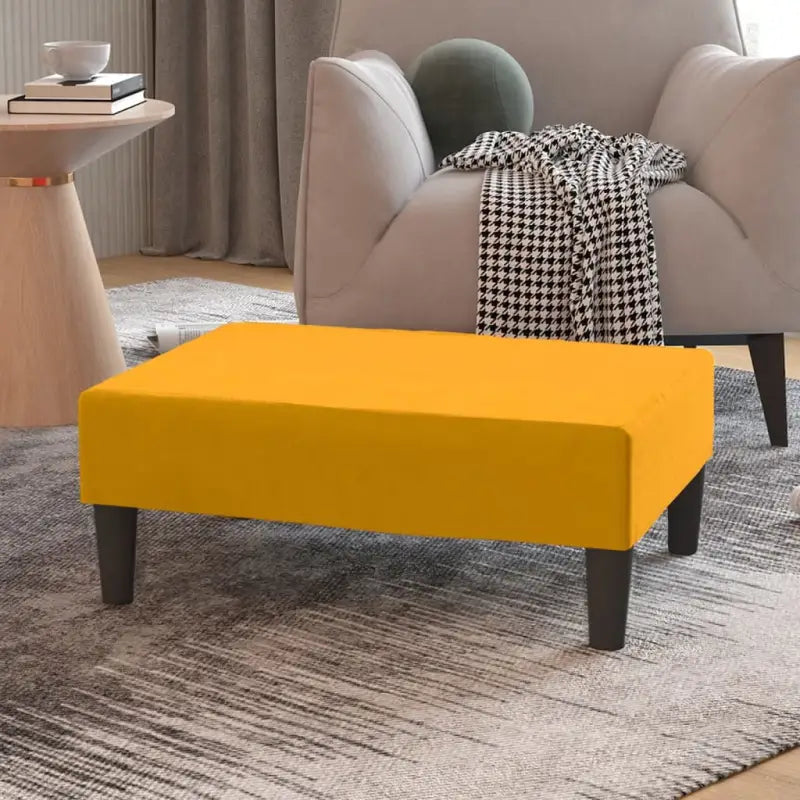 Poefs voetenbank met fluweel voor een stijlvolle woonkamer - Geel / 1 - Poefs