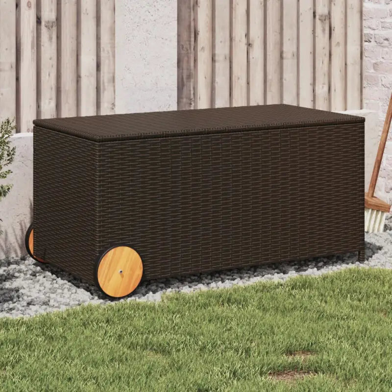 Poly Rattan Opbergbox met Gepoedercoat Stalen Frame voor Buiten - Bruin / 107 x 55 x 50/53 cm - Opbergboxen voor buiten