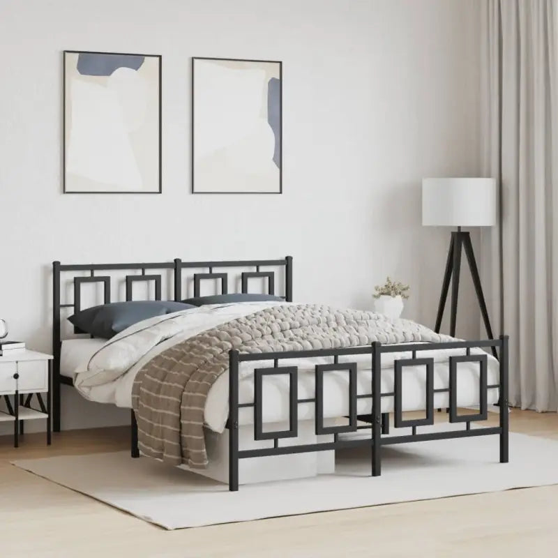 Robuust metalen bedframe met extra opbergruimte en tijdloos design - Zwart / 140 x 190 cm / met hoofdbord & voetbord