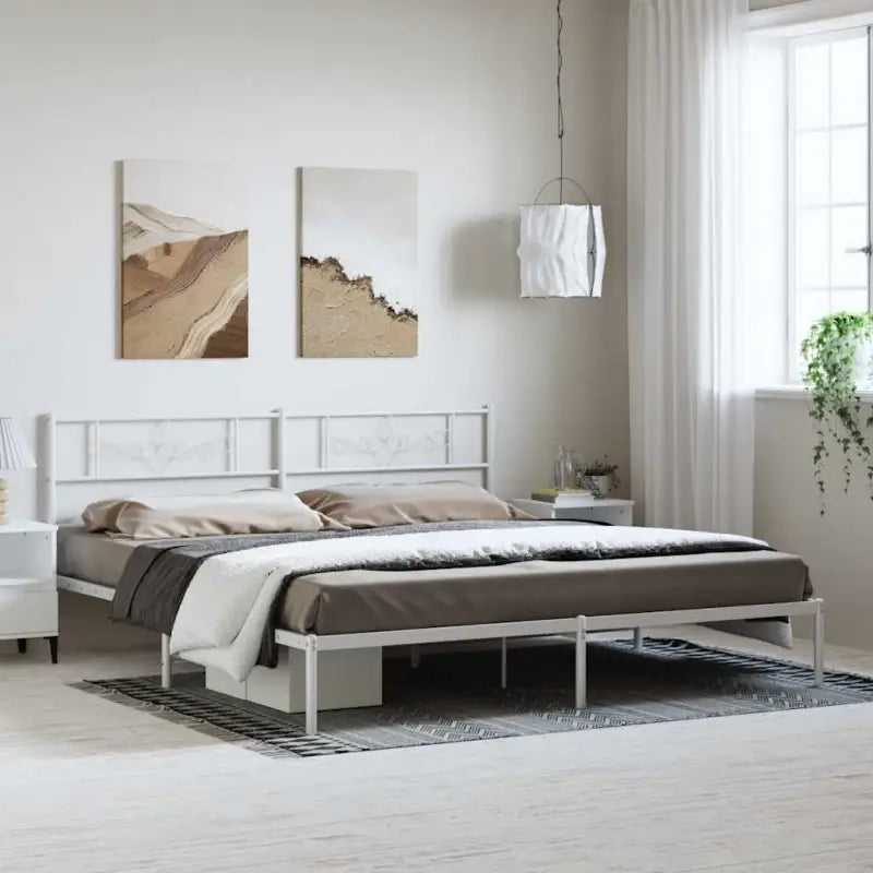Robuust metalen bedframe met extra opbergruimte en tijdloos design - Wit / 193 x 203 cm / met hoofdbord - Bedden &