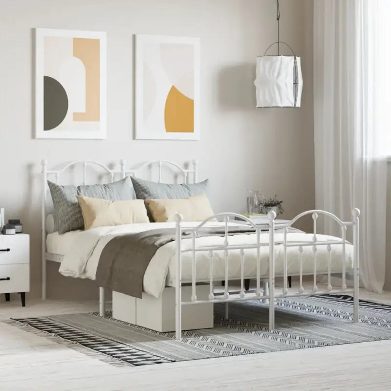 Robuust metalen bedframe met extra opbergruimte en tijdloos design - Wit / 120 x 200 cm / met hoofdbord & voetbord