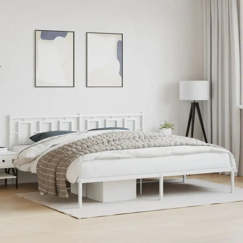 Robuust metalen bedframe met extra opbergruimte en tijdloos design - Wit / 193 x 203 cm / met hoofdbord - Bedden &