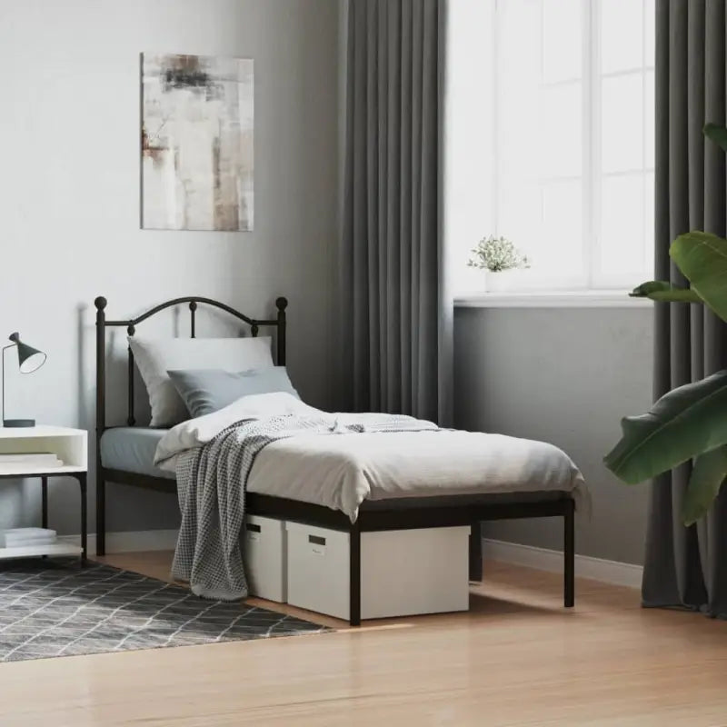 Robuust metalen bedframe met extra opbergruimte en tijdloos design - Zwart / 75 x 190 cm / met hoofdbord - Bedden &