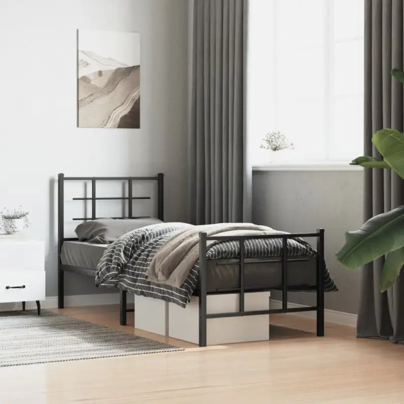 Robuust metalen bedframe met extra opbergruimte en tijdloos ontwerp - Zwart / 80 x 200 cm / met hoofdbord & voetbord