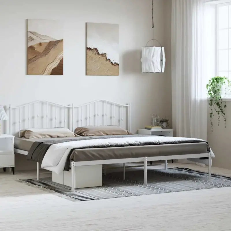 Robuust metalen bedframe met extra opbergruimte en tijdloos ontwerp - Wit / 183 x 213 cm / met hoofdbord - Bedden &