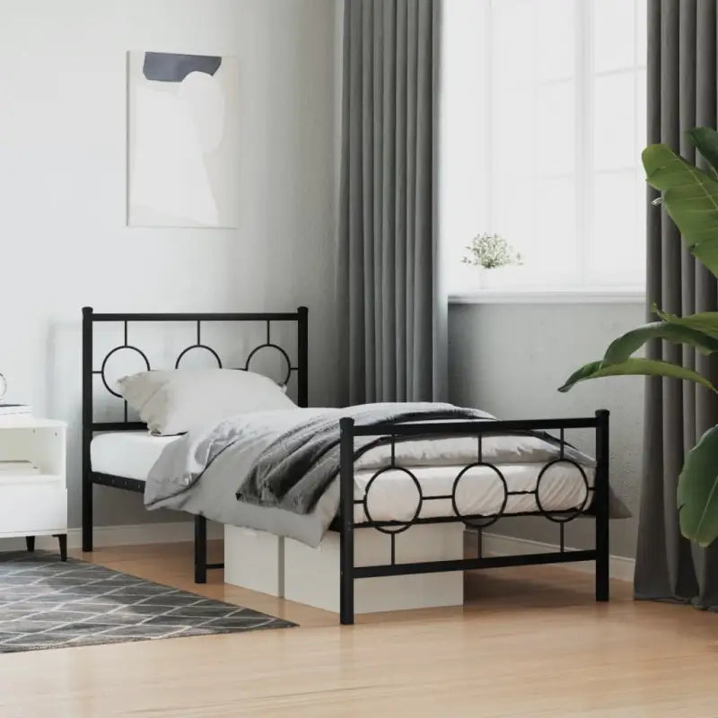 Robuust metalen bedframe met tijdloos design en extra opbergruimte - Zwart / 90 x 190 cm / met hoofdbord & voetbord