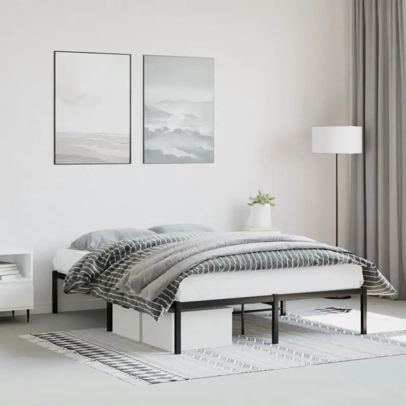 Robuust metalen bedframe met vierkante buizen en extra opbergruimte - Zwart / 140 x 200 cm - Bedden & bedframes