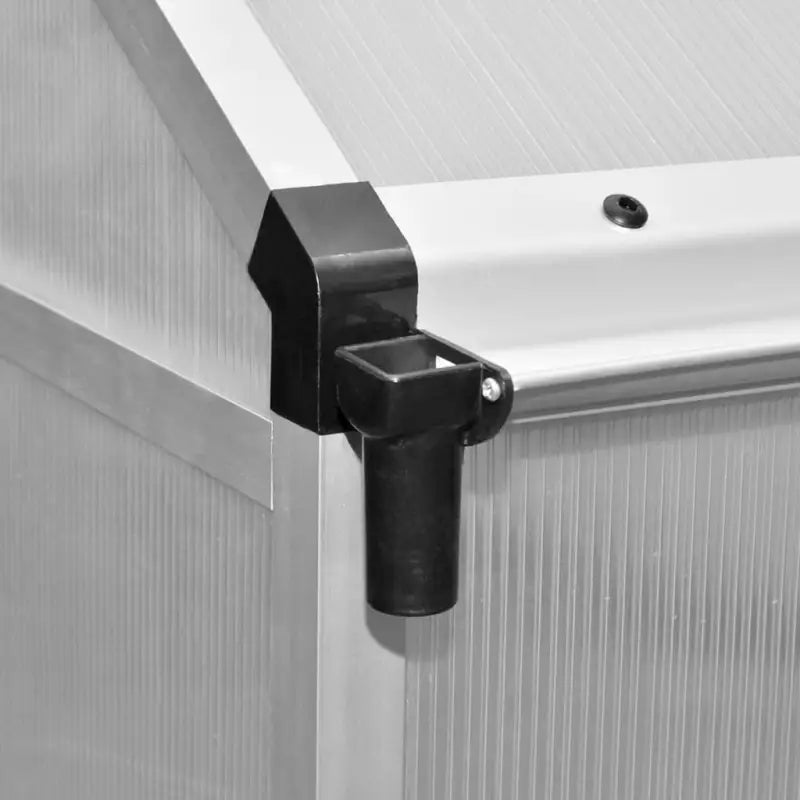 Ruime tuinkas met sterke profielen voor optimale plantenbescherming - Tuinkassen