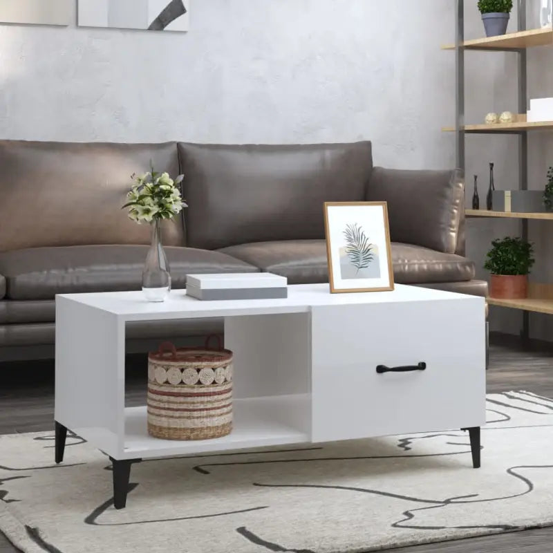 Salontafel in hoogglans wit met bewerkt hout voor een stijlvolle look - Salontafels