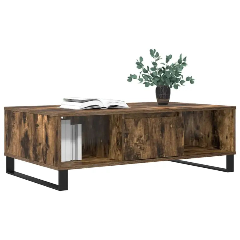 Salontafel met bewerkt hout en ijzeren poten voor stijl en functionaliteit - Salontafels