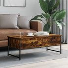 Salontafel met bewerkt hout en metalen frame voor binnen handbereik - Salontafels