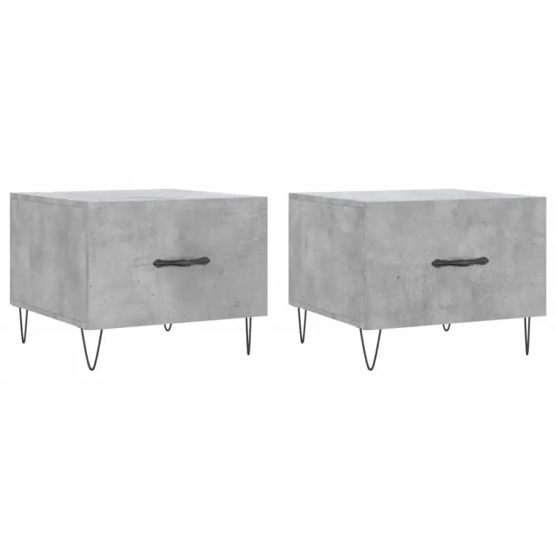 Salontafel met ijzeren poten en bewerkt hout voor een elegante woonkamer - Salontafels