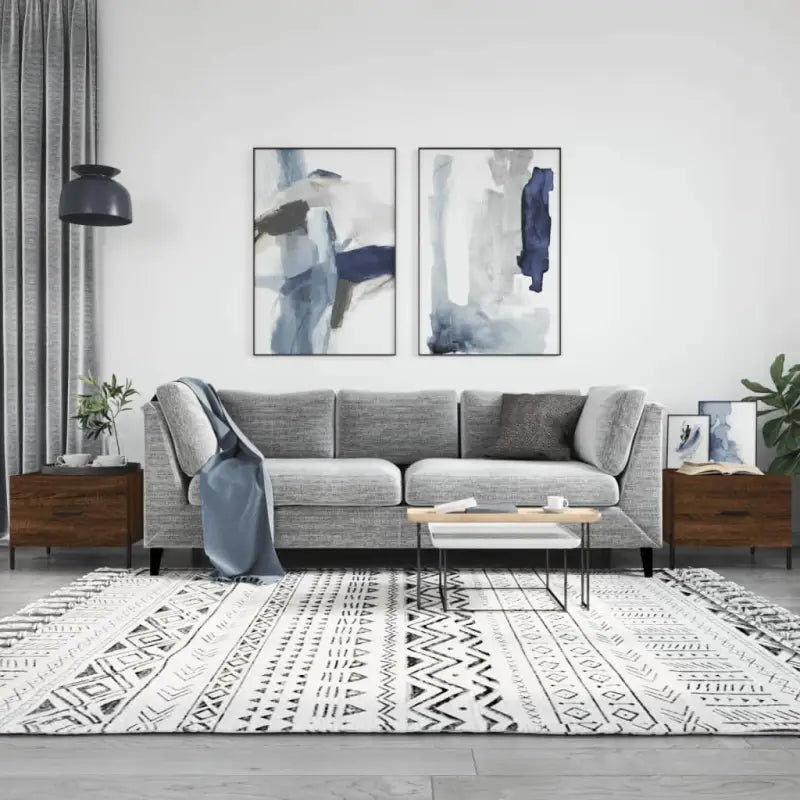 Salontafel met ijzeren poten en bewerkt hout voor een elegante woonkamer - Salontafels