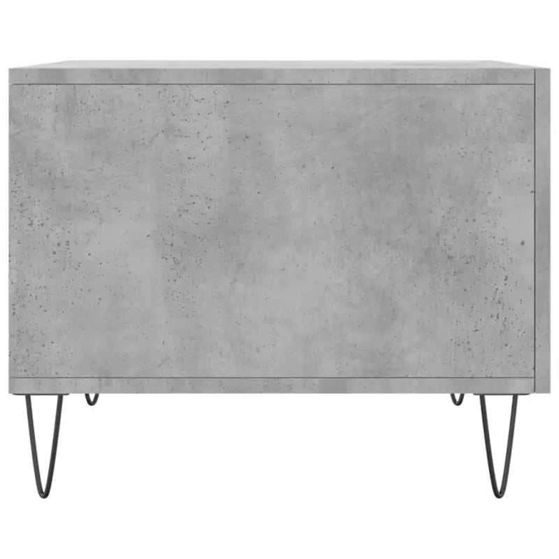 Salontafel met ijzeren poten en bewerkt hout voor een elegante woonkamer - Salontafels