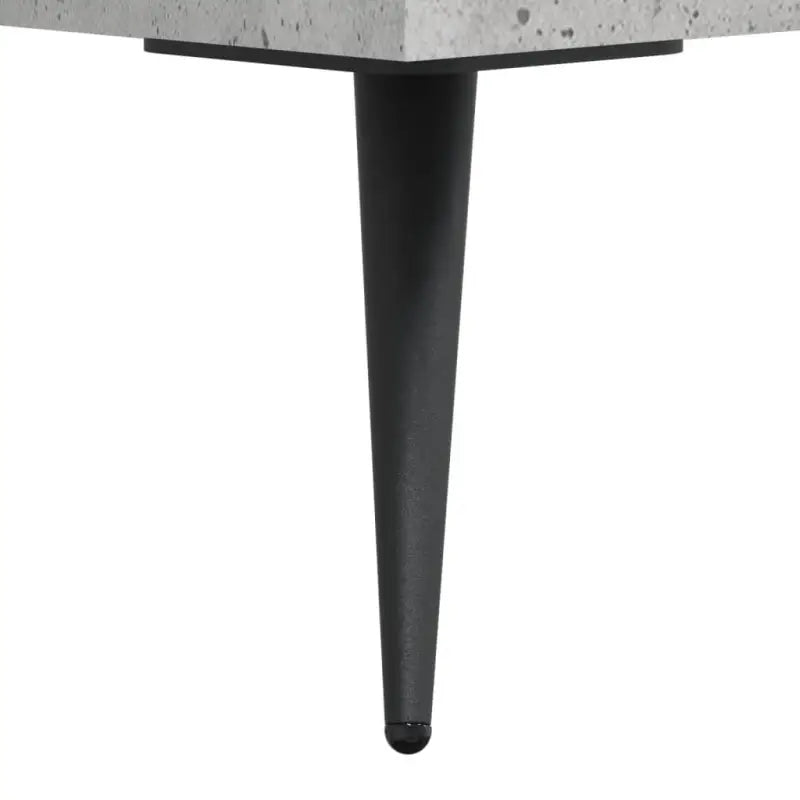 Salontafel met ijzeren poten en bewerkt hout voor elegante interieurs - Salontafels