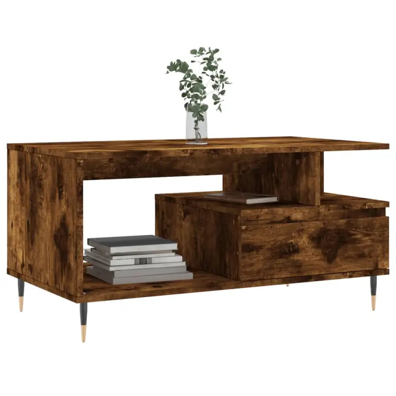 Salontafel van bewerkt hout met metalen poten voor een elegante woonkamer - Salontafels