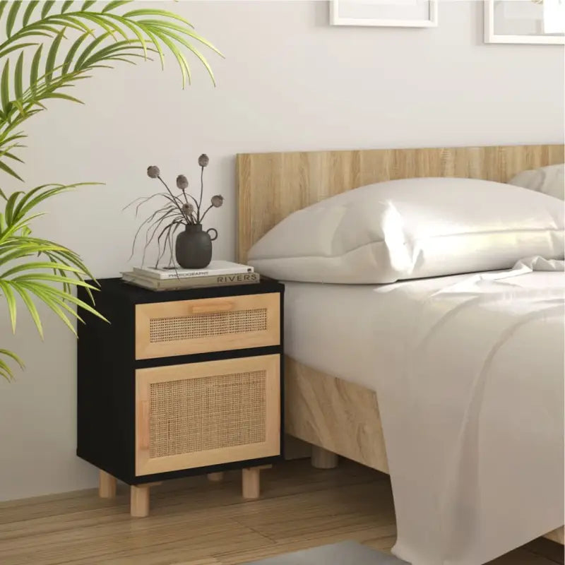 Scandinavisch nachtkastje van massief grenenhout met stevig blad - Zwart / 1 - Nachtkastjes