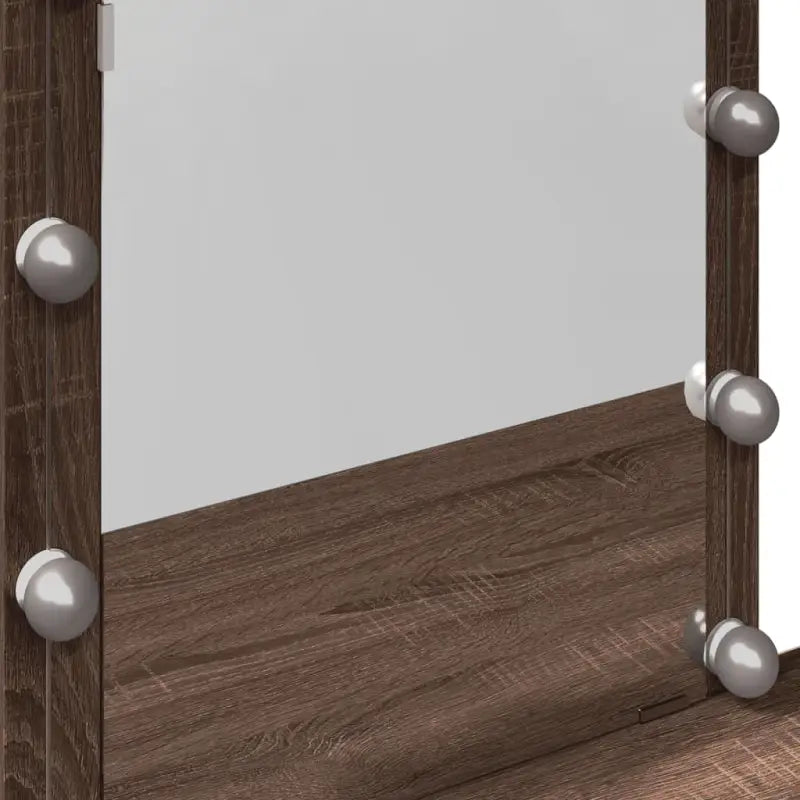 Slaapkamerkaptafels van bewerkt hout met binnen handbereik cosmetica - Slaapkamerkaptafels