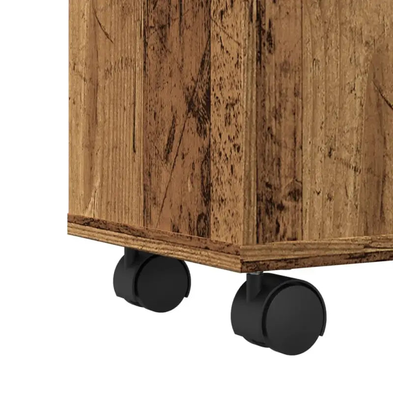 Smalle badkamerkast van bewerkt hout voor een decoratieve en praktische ruimte - Opbergkasten & lockerkasten