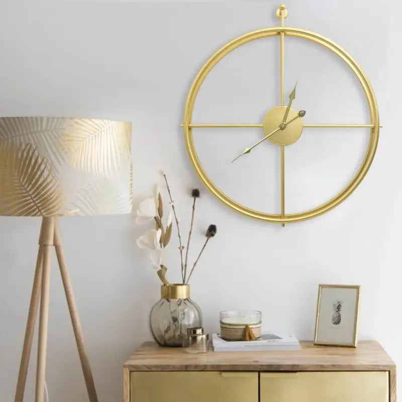 Strakke ijzeren wandklok met elegante en delicate uitstraling - Goud - Wandklokken