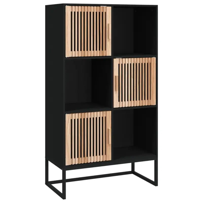 Trendy hoge kast van bewerkt hout voor je bestaande interieur - Opbergkasten & lockerkasten