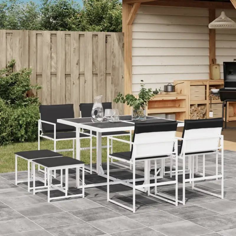 Tuinset met wit materiaal en gepoedercoat staal voor buitenplezier - Tuinsets