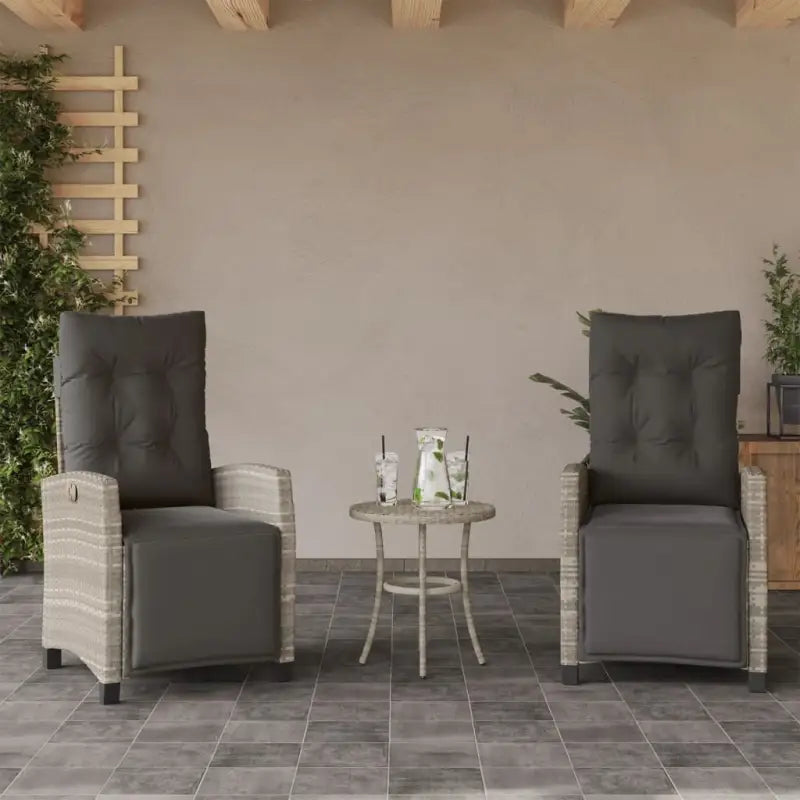 Tuinstoelen van poly rattan voor een comfortabele zitervaring - Lichtgrijs / 2 / Met voetensteun - Tuinstoelen