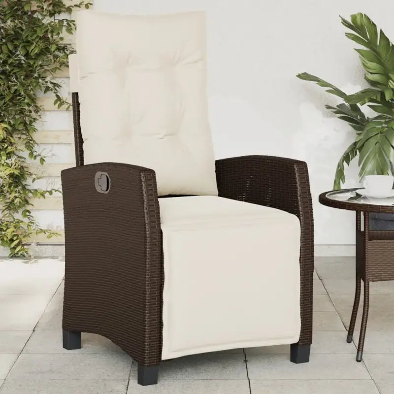 Tuinstoelen van poly rattan voor een comfortabele zitervaring - Bruin / 1 / Met voetensteun - Tuinstoelen