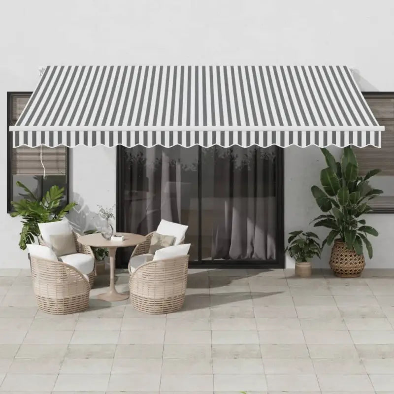Uitschuifbare luifel met gepoedercoat aluminium voor koelte in je tuin - Antraciet en wit / 450 x 350 cm / 1 - Zonwering
