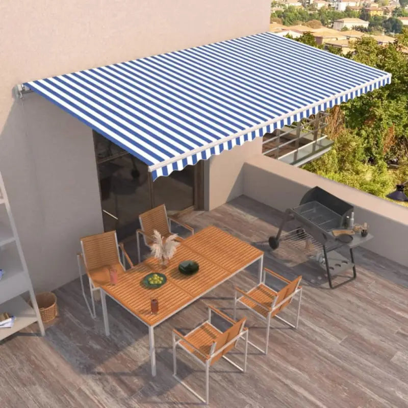 Uitschuifbare luifel met gepoedercoat aluminium voor koelte in je tuin - Blauw en wit / 600 x 350 cm / 1 - Zonwering
