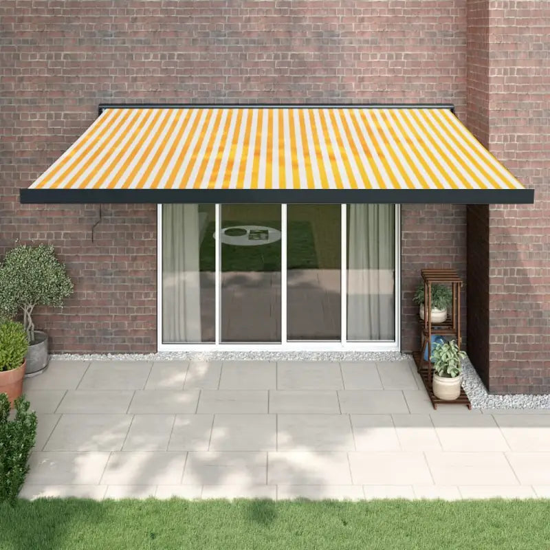 Uittrekbare luifel in gepoedercoat aluminium voor je terras - Zonwering
