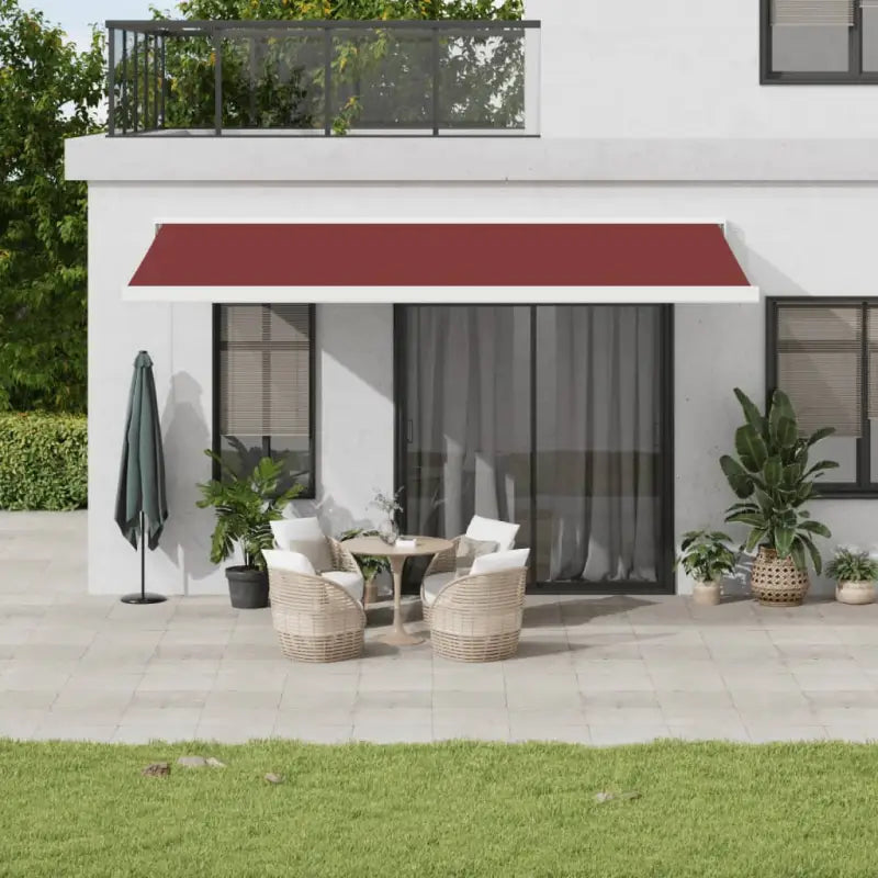 Uittrekbare luifel met aluminium frame voor koele tuinplekken - Bordeauxrood en wit / 500 x 300 cm / 1 - Zonwering