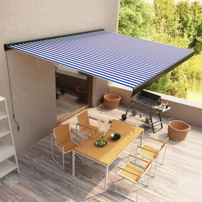 Uittrekbare luifel met aluminium frame voor koele tuinplekken - Blauw en wit (grijs frame) / 450 x 300 cm / 1