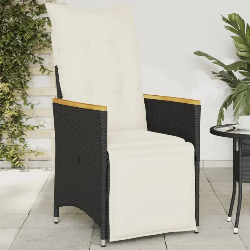 Verstelbare tuinstoel met poly rattan voor een comfortabele zitervaring - Zwart en crème / 1 / met armsteun