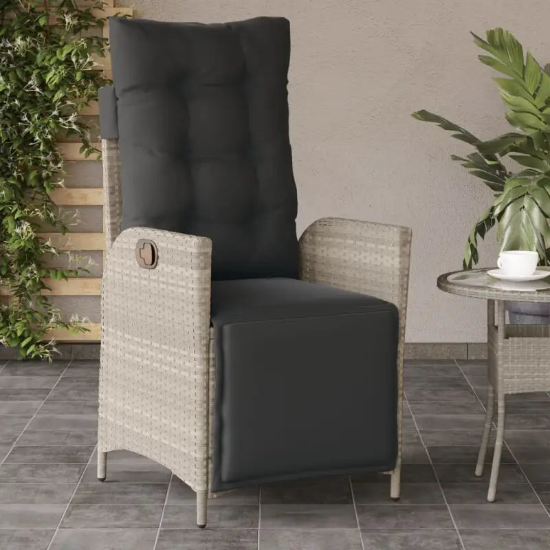 Verstelbare tuinstoel met poly rattan voor een comfortabele zitervaring - Lichtgrijs / 1 / Met voetensteun - Tuinstoelen