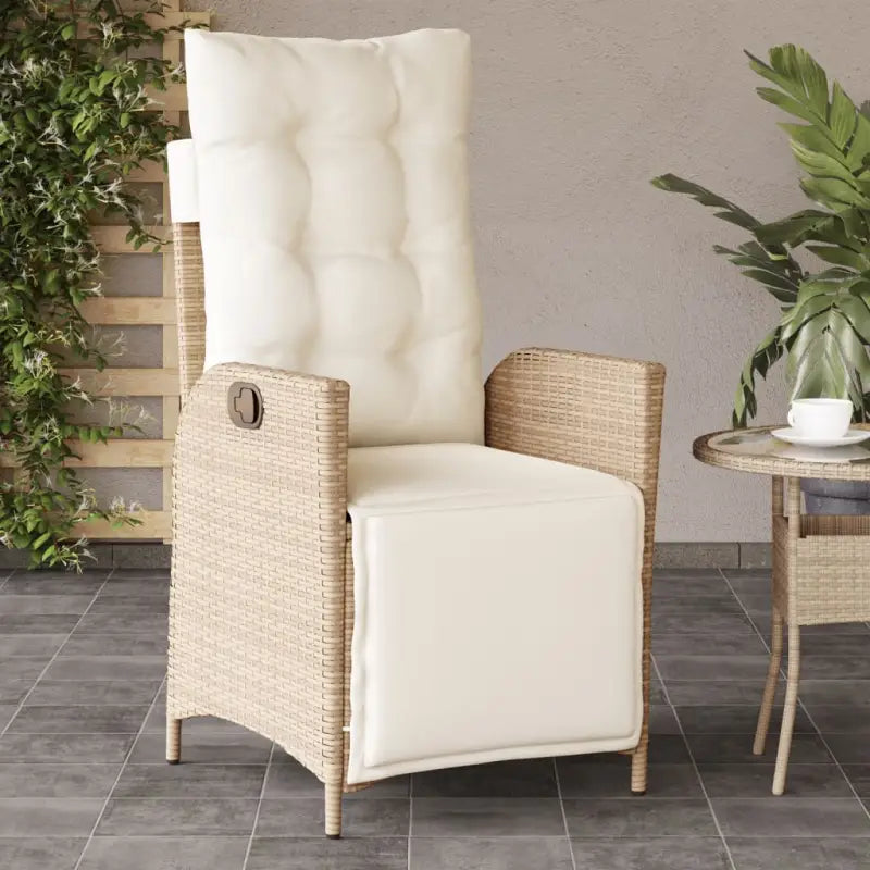 Verstelbare tuinstoel met poly rattan voor een comfortabele zitervaring - Beige / 1 / Met voetensteun - Tuinstoelen